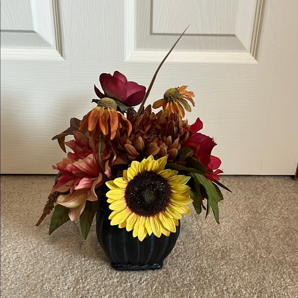 Faux Floral Arrangement in Black Vase
